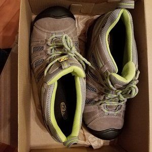 KEEN Women's Voyageur